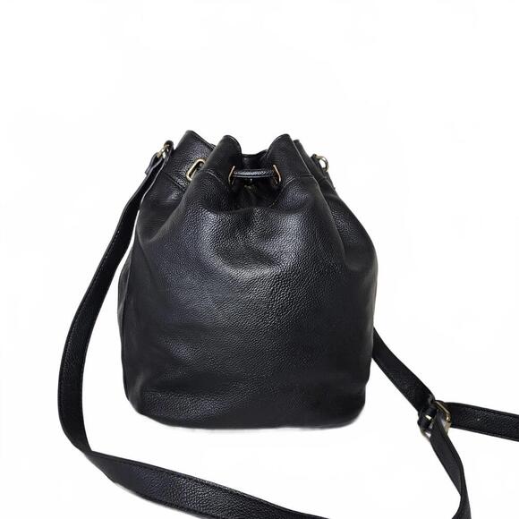 Forever 21 Black Leather Bucket Bag with Adjustable Strap - Picture 3 of 9